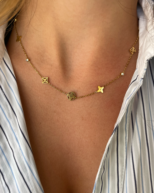 Waterproof Luxury Essential Flowers CZ Necklace