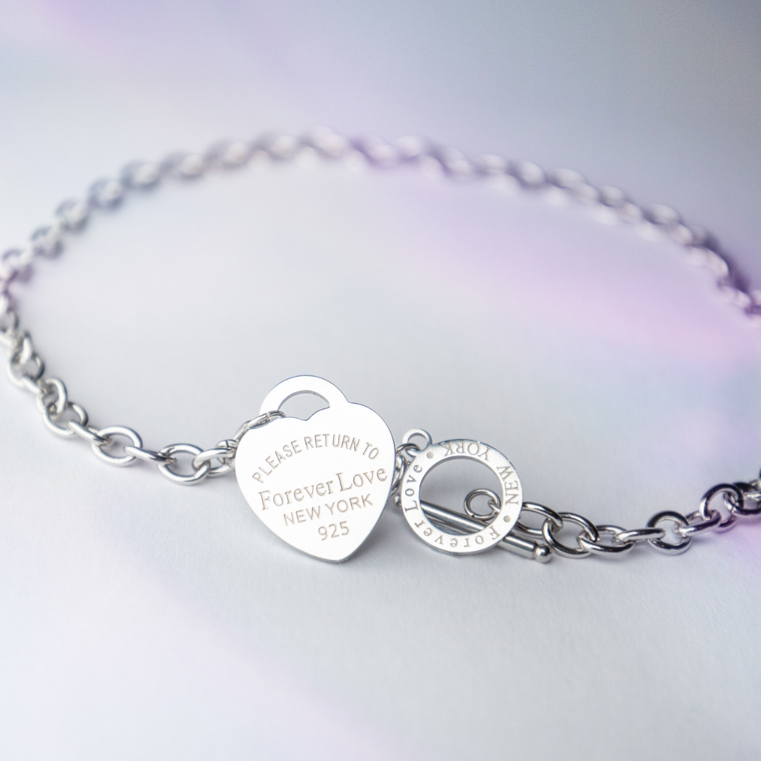 Love heart tag toggle bracelet deals